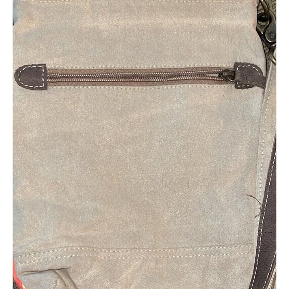 RAE’S STAY WILD MOONCHILD CROSSBODY Woman’s adjustable Strap Hippie Style Purse - Picture 7 of 12